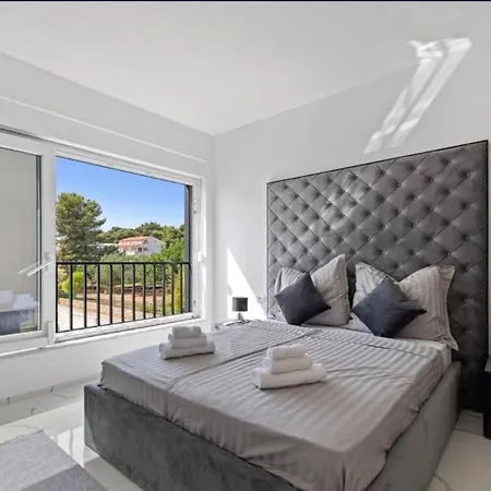 Bella Vista 4*