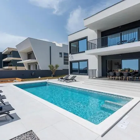 Bella Vista